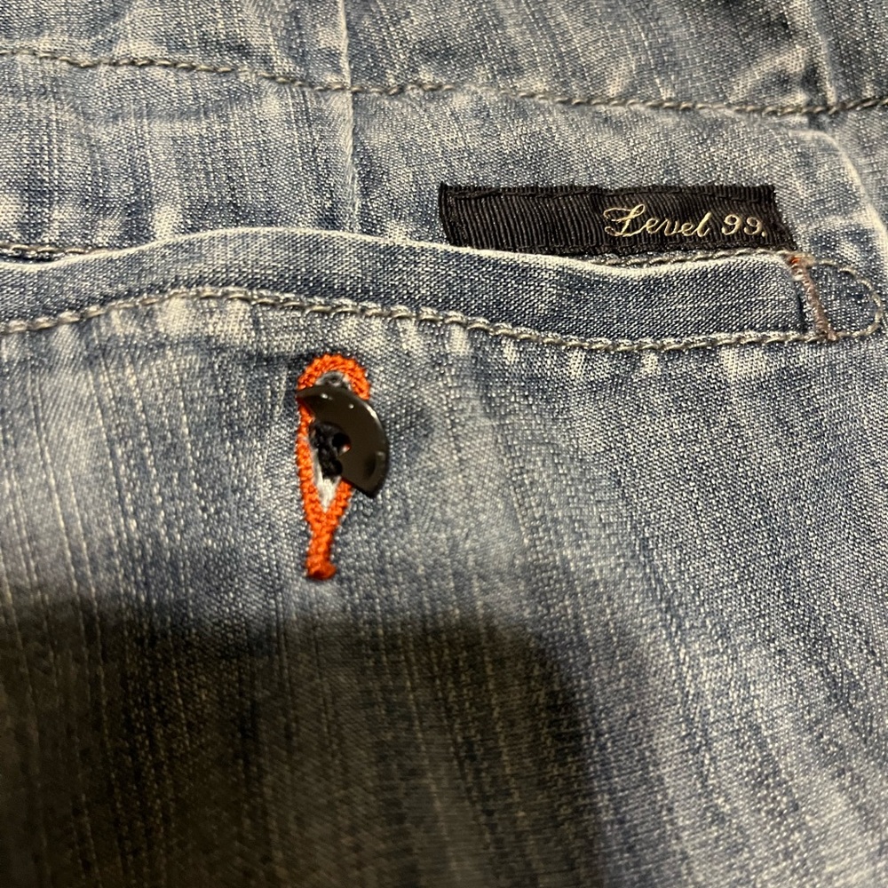 Jeans - Picture 2 of 5